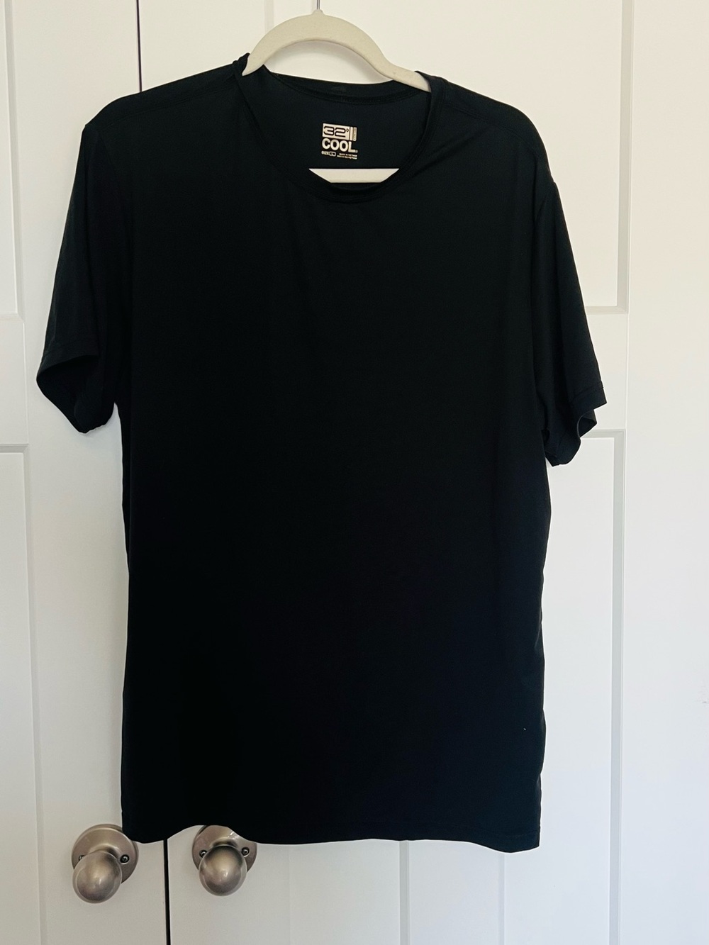 Mens Black Performance Short-Sleeve Tee